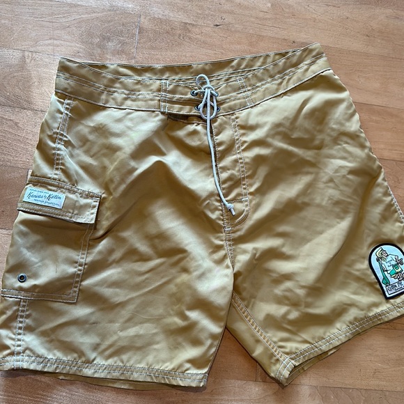 Kanvas & Katin trunks size 32 - Picture 2 of 4
